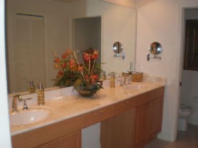 Fort Myers 2 Bedroom Condo Across from Beach